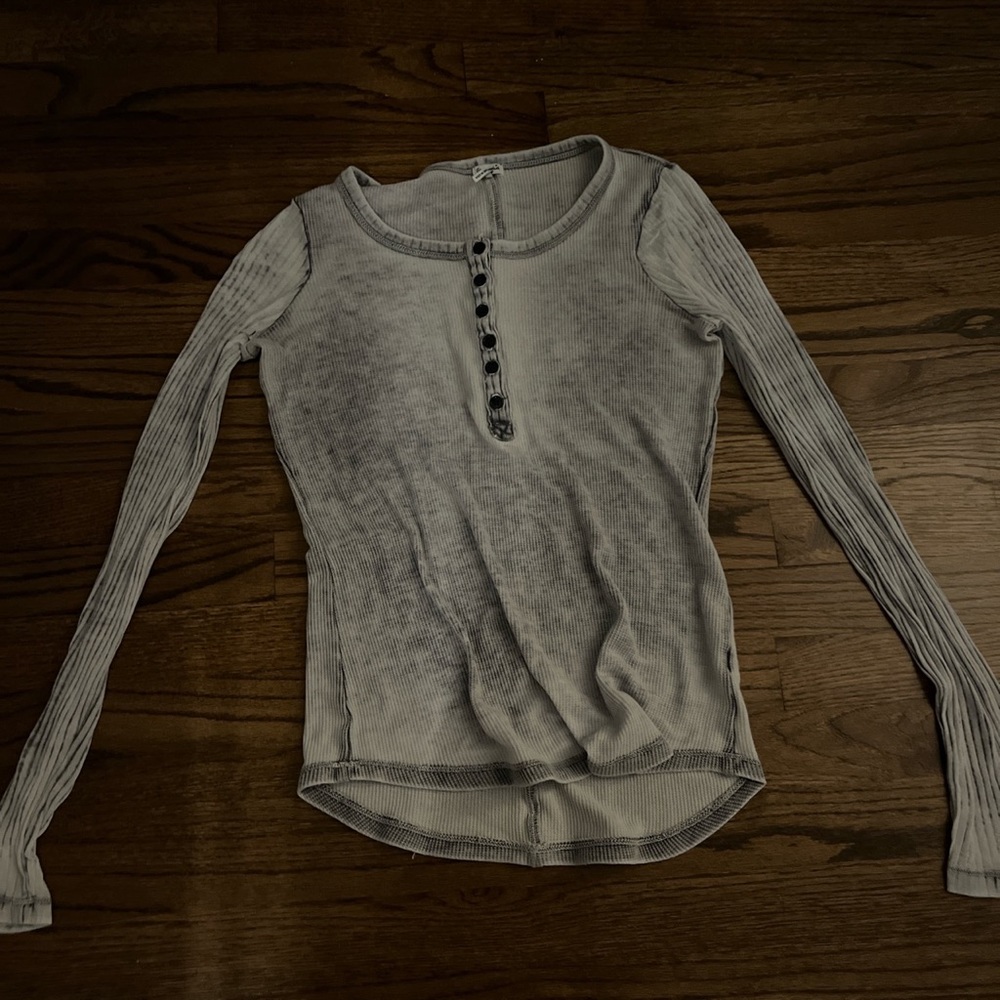 Tight long sleeve